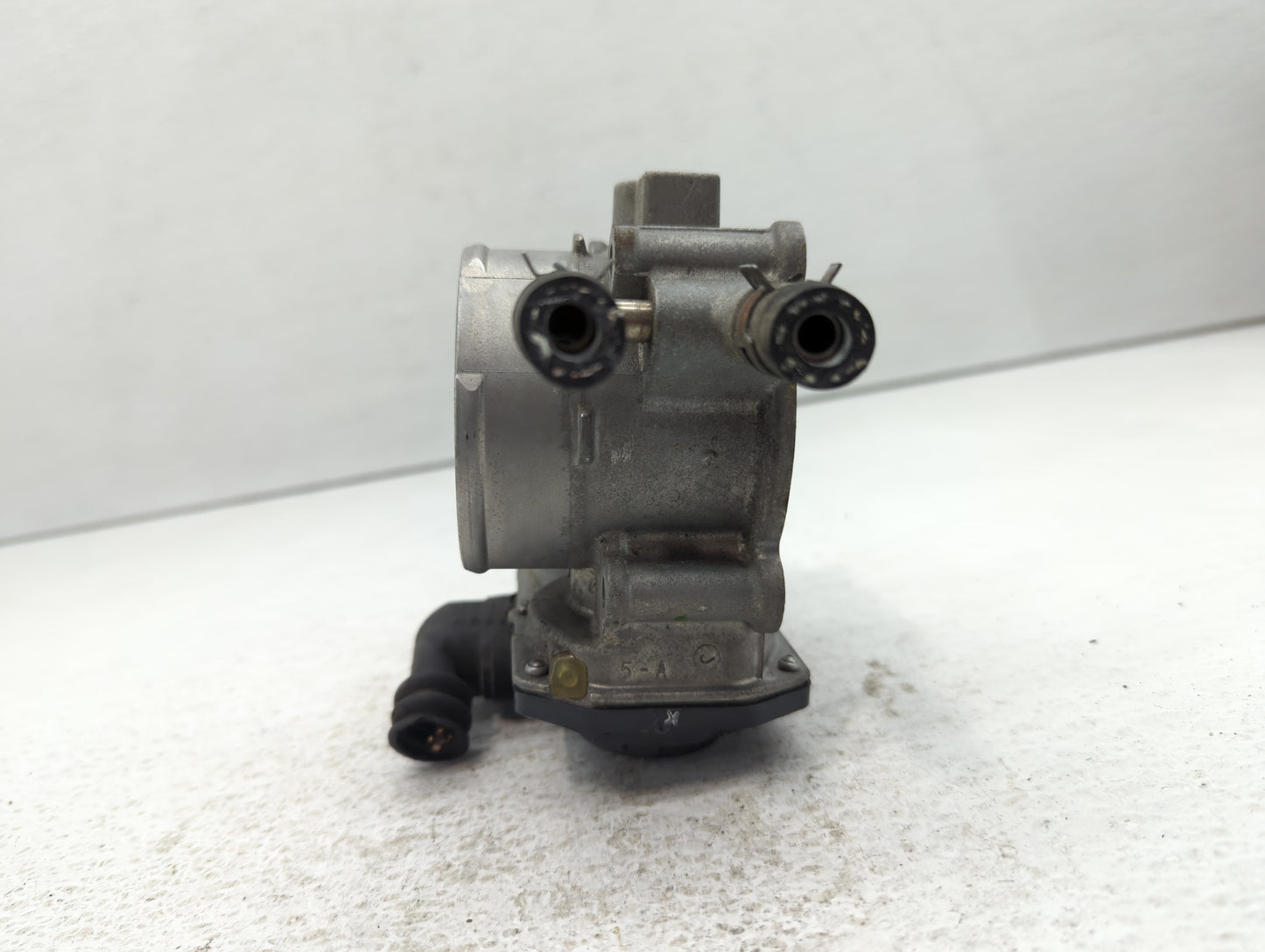 2010-2017 Toyota Camry Throttle Body P/N:22030-0V010 Fits Fits 2009 2010 2011 2012 2013 2014 2015 2016 2017 2018 2019 OEM Us