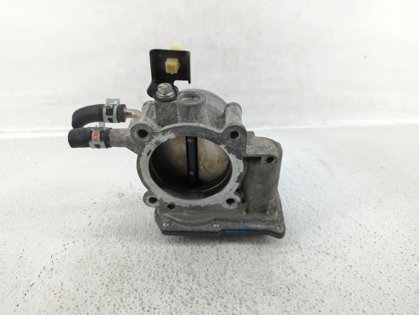 2010-2017 Toyota Camry Throttle Body P/N:22030-0V010 Fits Fits 2009 2010 2011 2012 2013 2014 2015 2016 2017 2018 2019 OEM Us