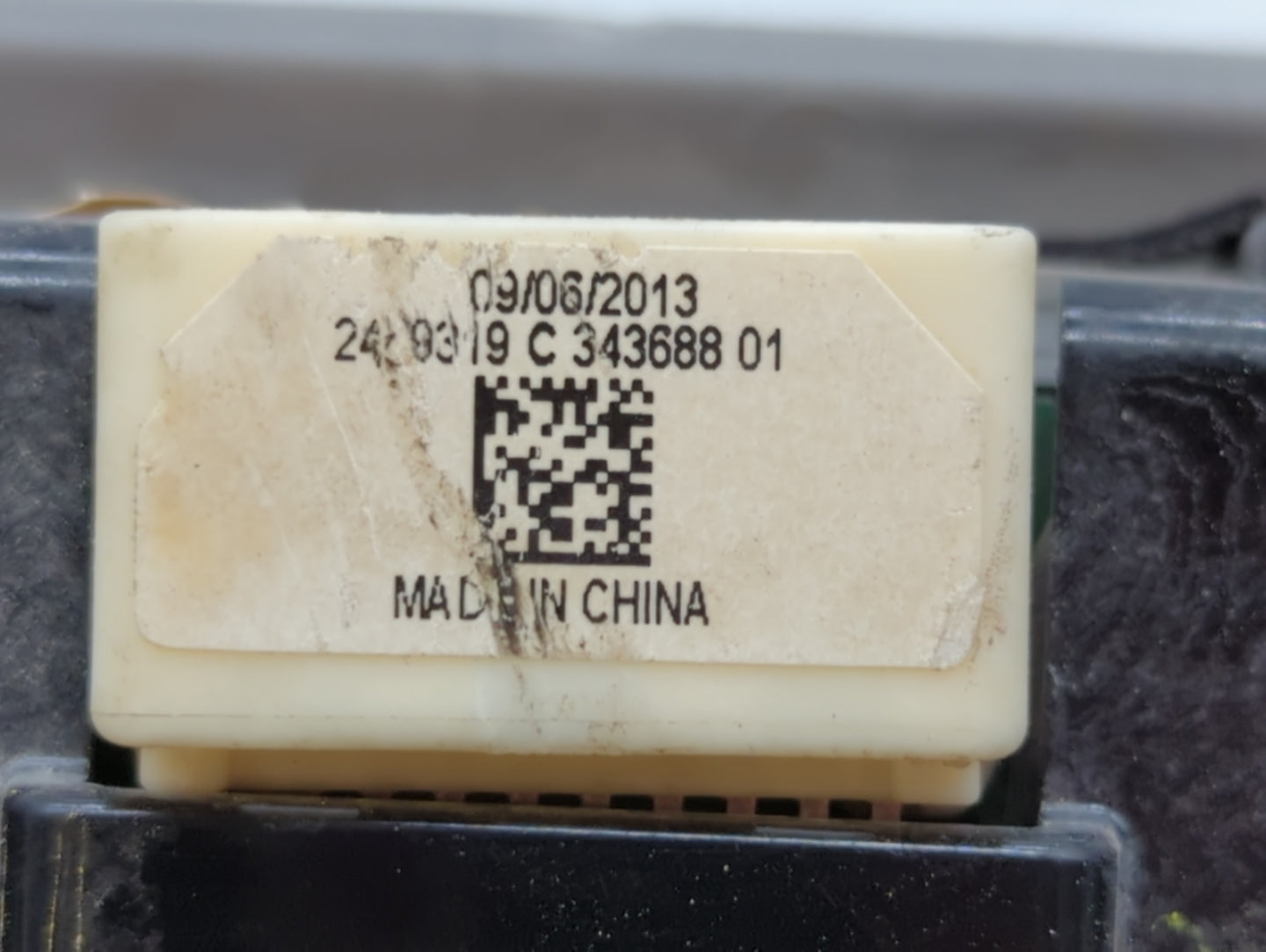 2014 Toyota Camry Overhead Roof Console - Oemusedautoparts1.com