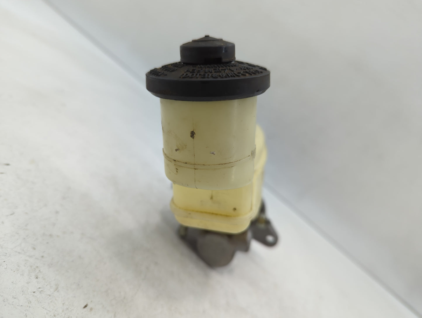 2014-2017 Toyota Camry Brake Master Cylinder - Oemusedautoparts1.com