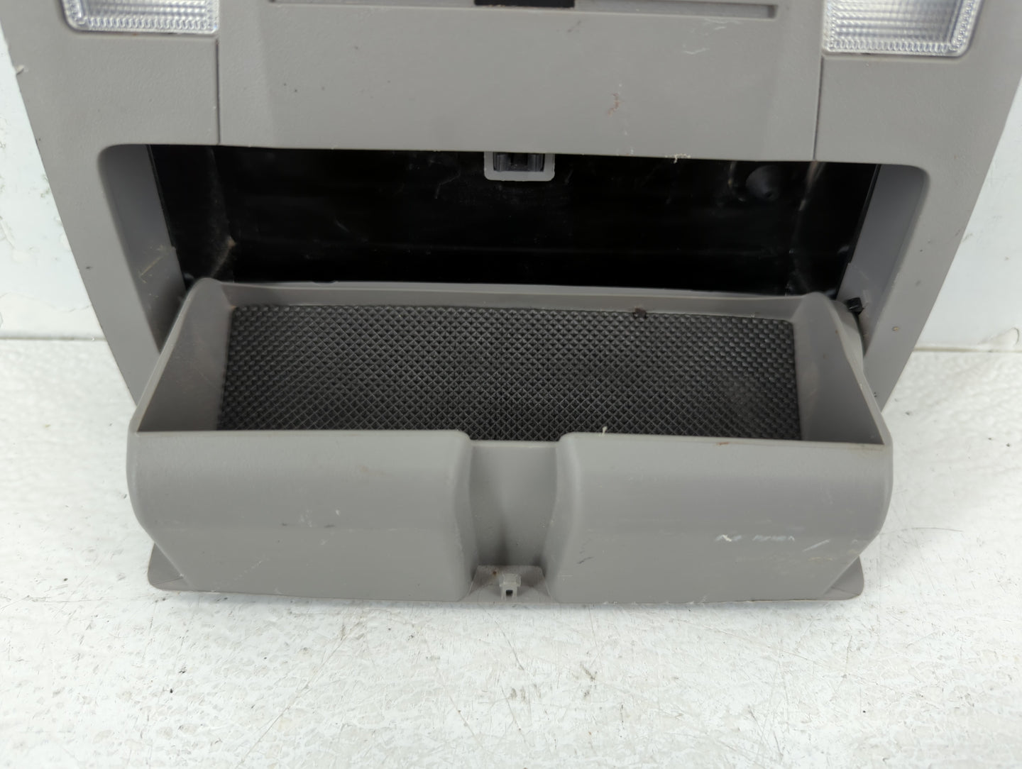 2014 Toyota Camry Overhead Roof Console - Oemusedautoparts1.com