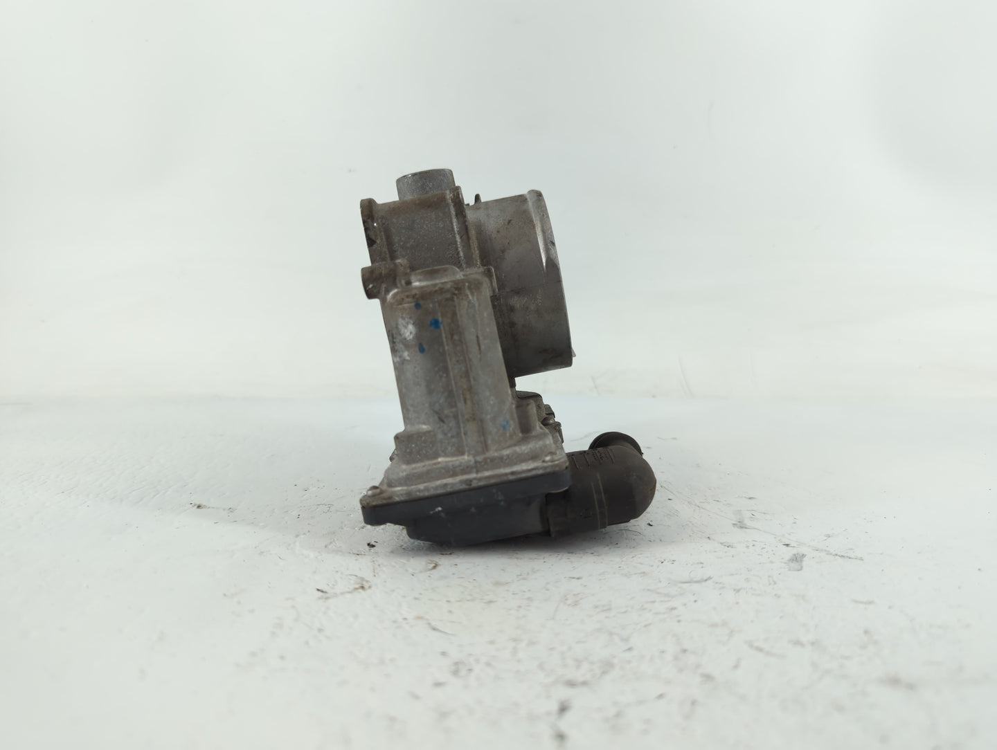 2010-2017 Toyota Camry Throttle Body P/N:22030-0V010 Fits Fits 2009 2010 2011 2012 2013 2014 2015 2016 2017 2018 2019 OEM Us