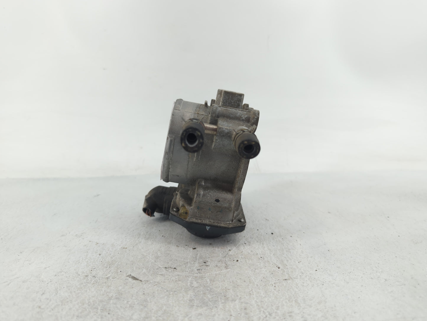 2010-2017 Toyota Camry Throttle Body P/N:312702028 22030-0V010 Fits Fits 2009 2010 2011 2012 2013 2014 2015 2016 2017 2018 2