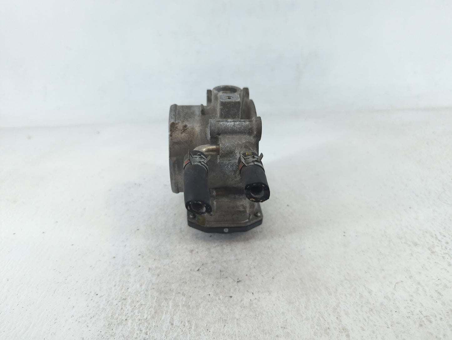2010-2017 Toyota Camry Throttle Body P/N:22030-0V010 Fits Fits 2009 2010 2011 2012 2013 2014 2015 2016 2017 2018 2019 OEM Us