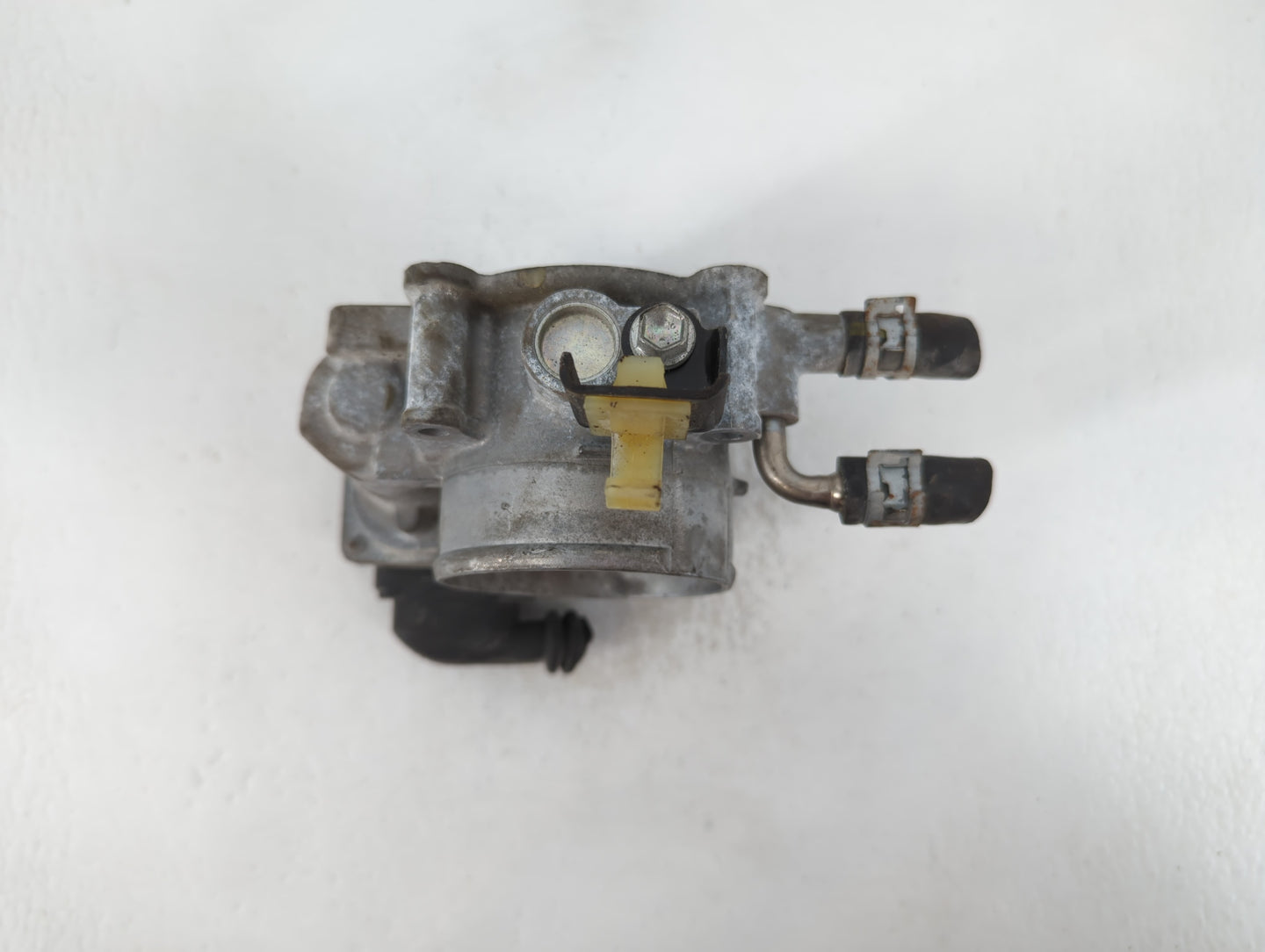 2010-2017 Toyota Camry Throttle Body P/N:22030-0V010 Fits Fits 2009 2010 2011 2012 2013 2014 2015 2016 2017 2018 2019 OEM Us