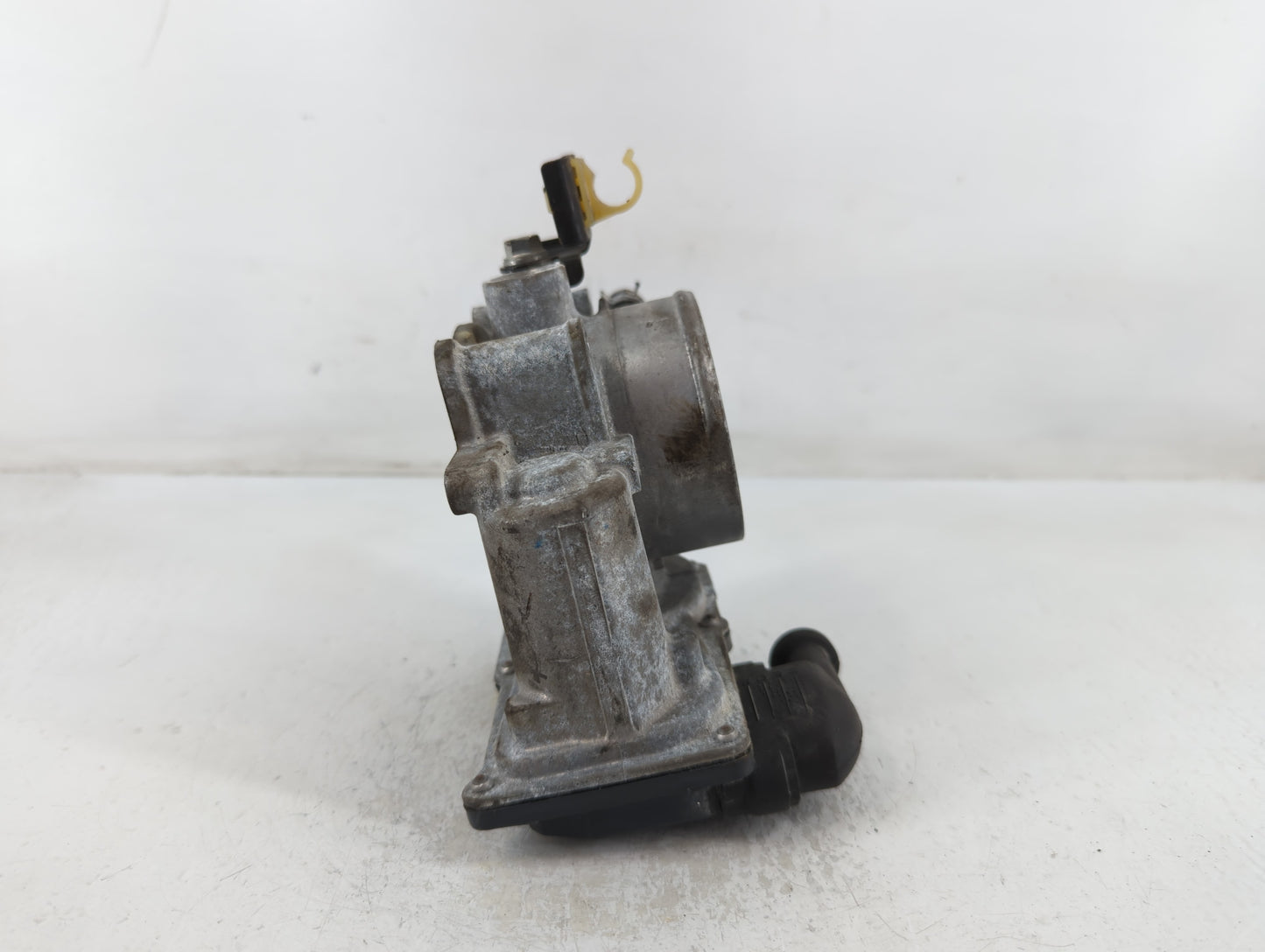 2010-2017 Toyota Camry Throttle Body P/N:22030-0V010 Fits Fits 2009 2010 2011 2012 2013 2014 2015 2016 2017 2018 2019 OEM Us