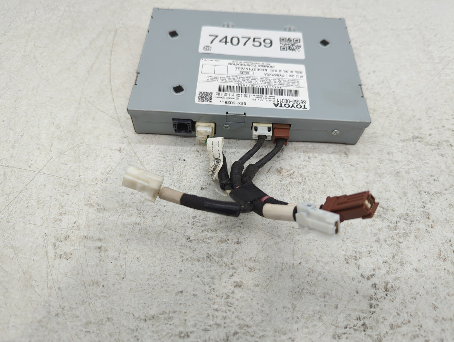 2014-2017 Toyota Camry Radio AM FM Cd Player Receiver Replacement P/N:86180-0E011 Fits OEM Used Auto Parts - Oemusedautopart
