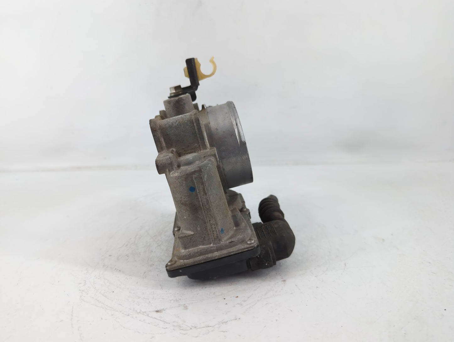 2010-2017 Toyota Camry Throttle Body P/N:22030-0V010 Fits Fits 2009 2010 2011 2012 2013 2014 2015 2016 2017 2018 2019 OEM Us