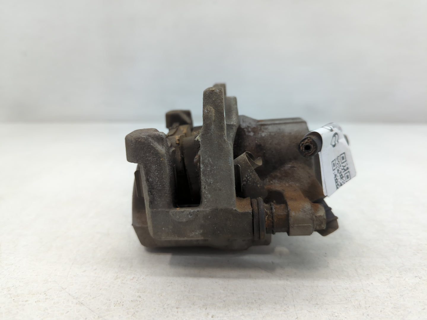 2012-2017 Toyota Camry Front Driver Left Brake Caliper - Oemusedautoparts1.com
