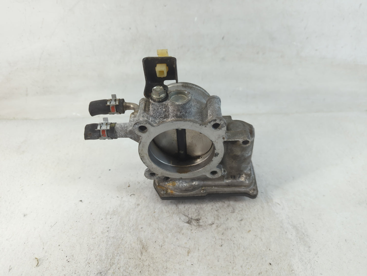 2010-2017 Toyota Camry Throttle Body P/N:22030-0V010 Fits Fits 2009 2010 2011 2012 2013 2014 2015 2016 2017 2018 2019 OEM Us