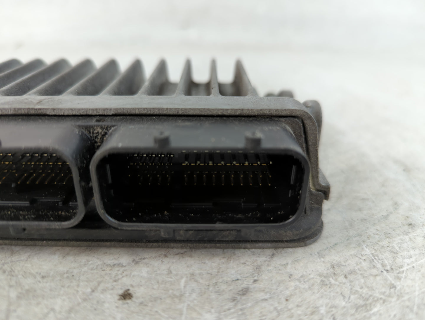 2014 Toyota Camry PCM Engine Control Computer ECU ECM PCU OEM P/N:TN275600-2060 89661-06K64 Fits OEM Used Auto Parts - Oemus