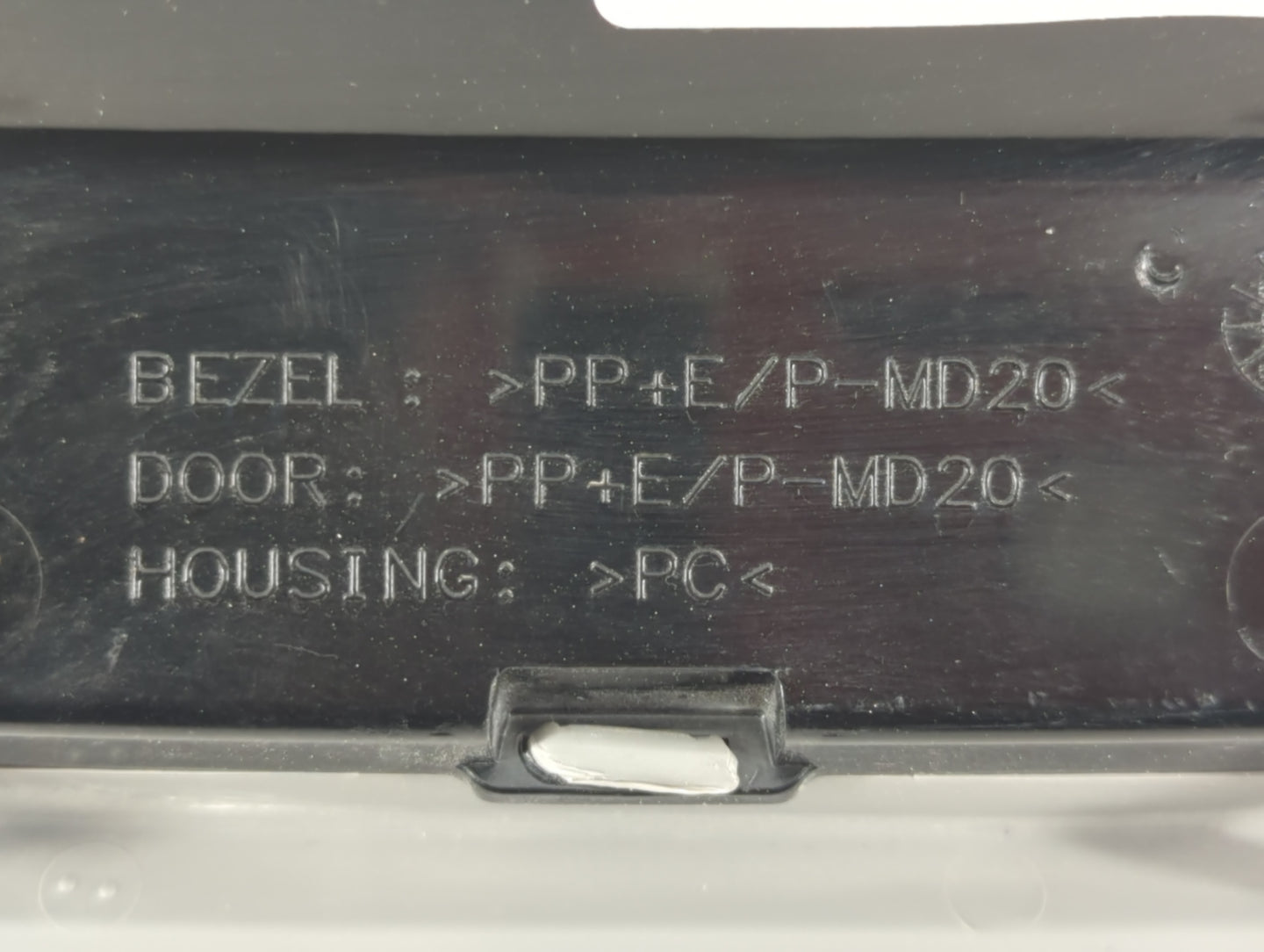 2014 Toyota Camry Overhead Roof Console - Oemusedautoparts1.com