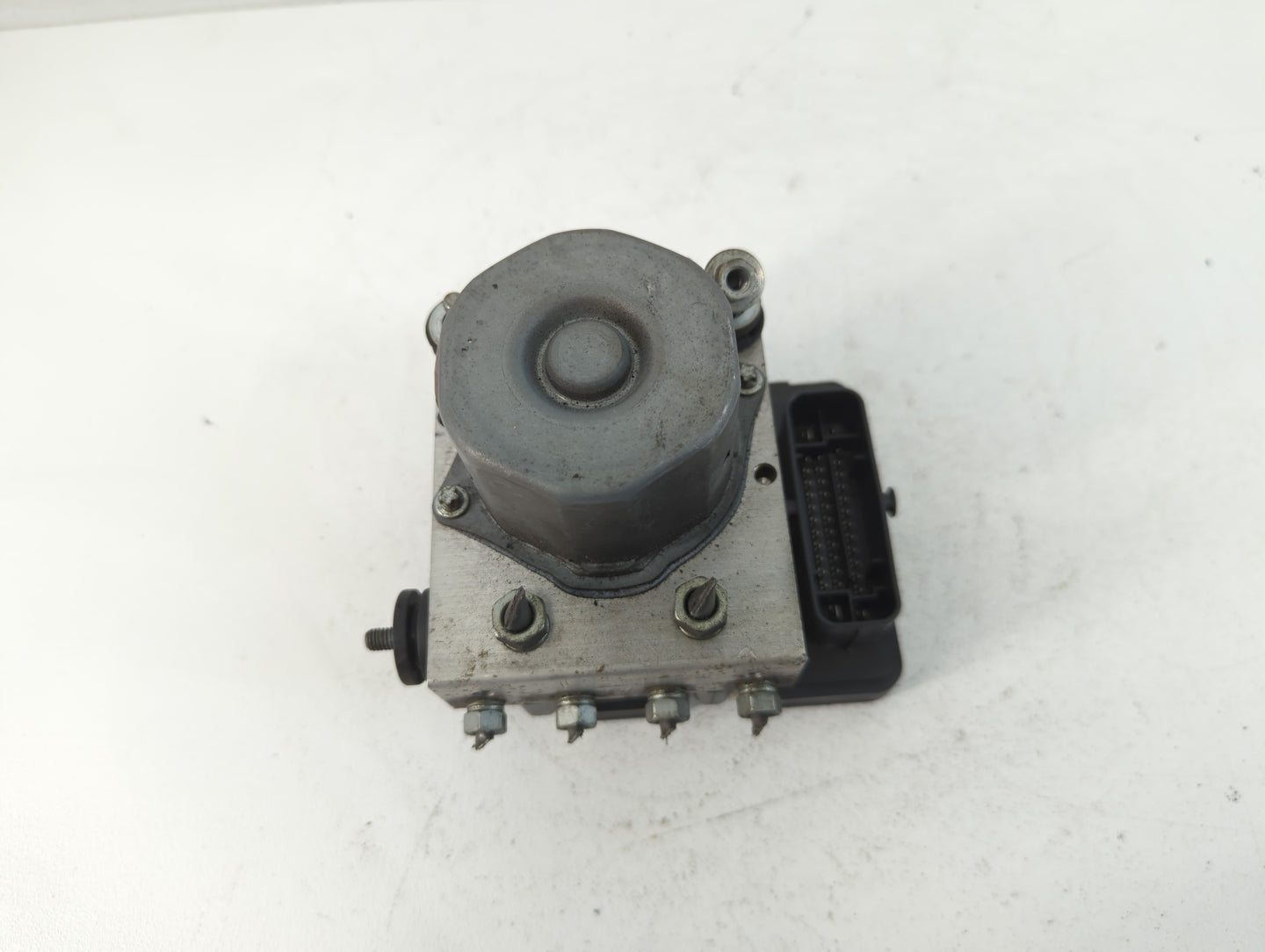 2013-2014 Toyota Camry ABS Pump Control Module Replacement P/N:44540-06080 Fits Fits 2013 2014 OEM Used Auto Parts - Oemused