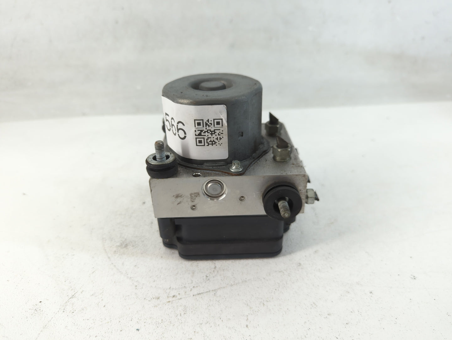 2013-2014 Toyota Camry ABS Pump Control Module Replacement P/N:44540-06080 Fits Fits 2013 2014 OEM Used Auto Parts - Oemused