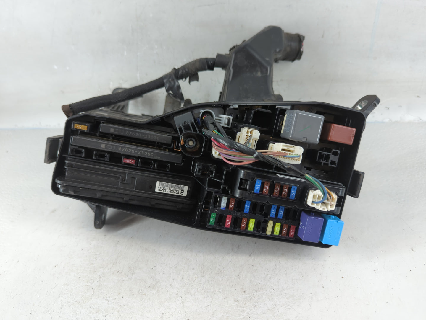 2012-2017 Toyota Camry Fusebox Fuse Box Panel Relay Module P/N:82662-06190 82662-33370 Fits Fits 2012 2013 2014 2015 2016 20