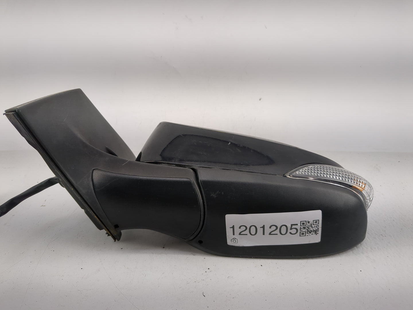 2014-2019 Toyota Corolla Driver Side View Mirror - Left Door Mirror OEM Used - Oemusedautoparts1.com