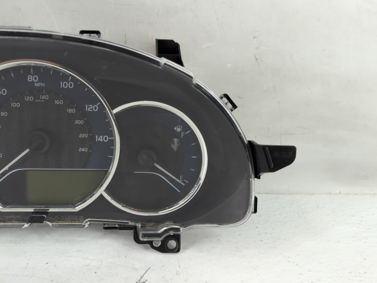 2014-2016 Toyota Corolla Instrument Cluster Speedometer Gauges P/N:83800-0ZX10-00 Fits Fits 2014 2015 2016 OEM Used Auto Par
