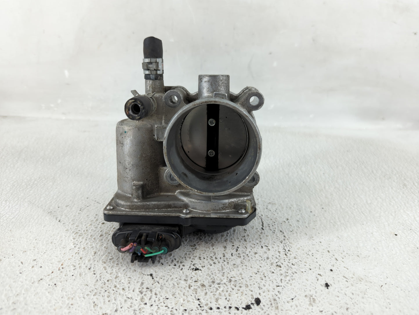 2011-2019 Toyota Corolla Throttle Body P/N:22030-0T080 Fits Fits 2011 2012 2013 2014 2015 2016 2017 2018 2019 OEM Used Auto 