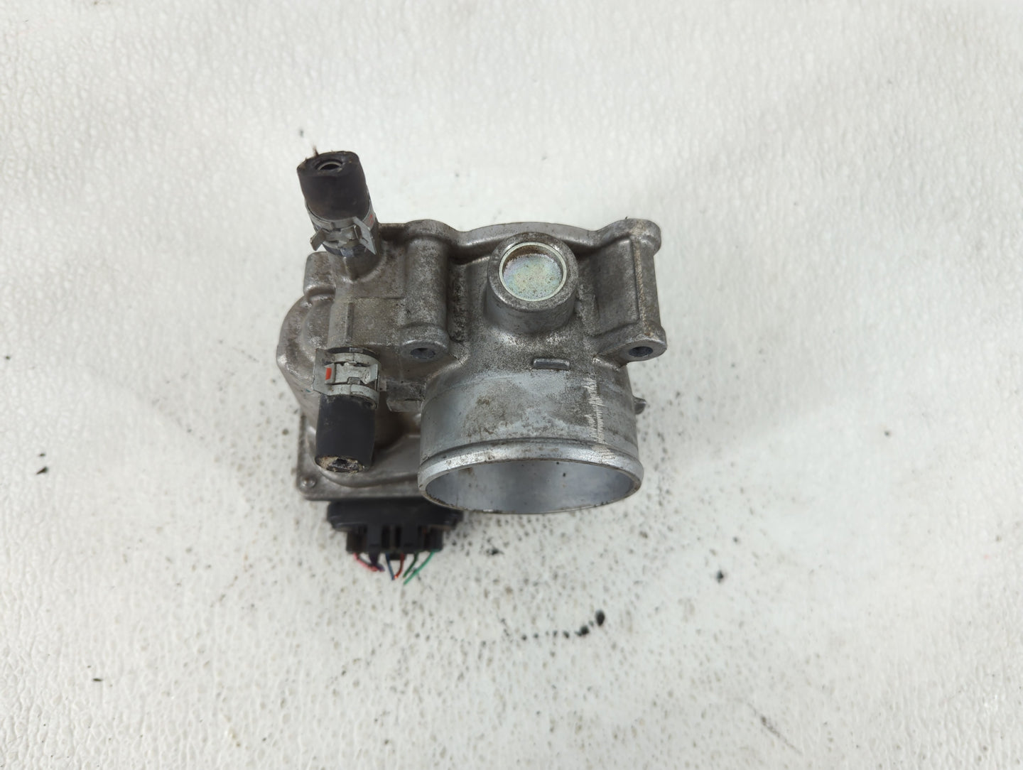 2011-2019 Toyota Corolla Throttle Body P/N:22030-0T080 Fits Fits 2011 2012 2013 2014 2015 2016 2017 2018 2019 OEM Used Auto 