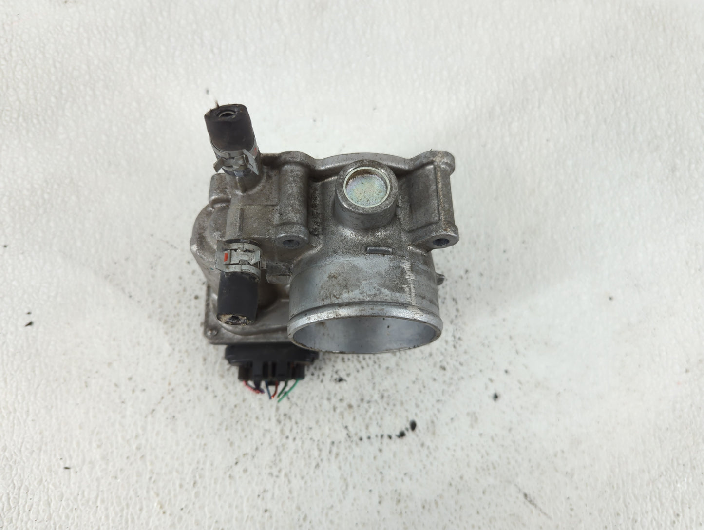 2011-2019 Toyota Corolla Throttle Body P/N:22030-0T080 Fits Fits 2011 2012 2013 2014 2015 2016 2017 2018 2019 OEM Used Auto 
