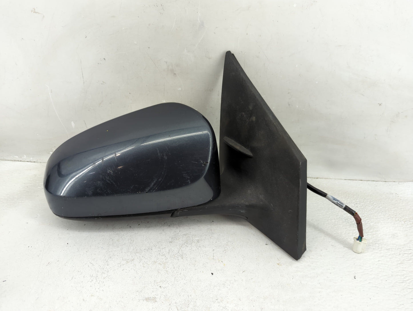 2014-2019 Toyota Corolla Passenger Side View Mirror - Right Door Mirror OEM Used - Oemusedautoparts1.com