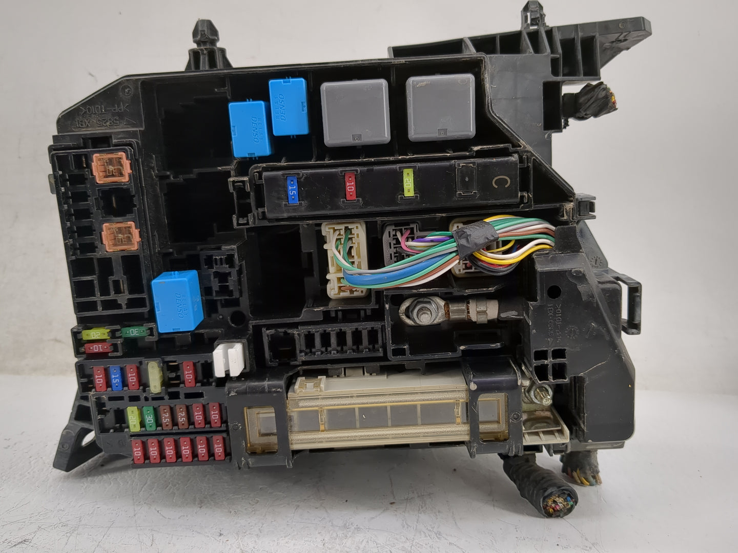 2014-2019 Toyota Corolla Fusebox Fuse Box Panel Relay Module Fits Fits 2014 2015 2016 2017 2018 2019 OEM Used Auto Parts - O