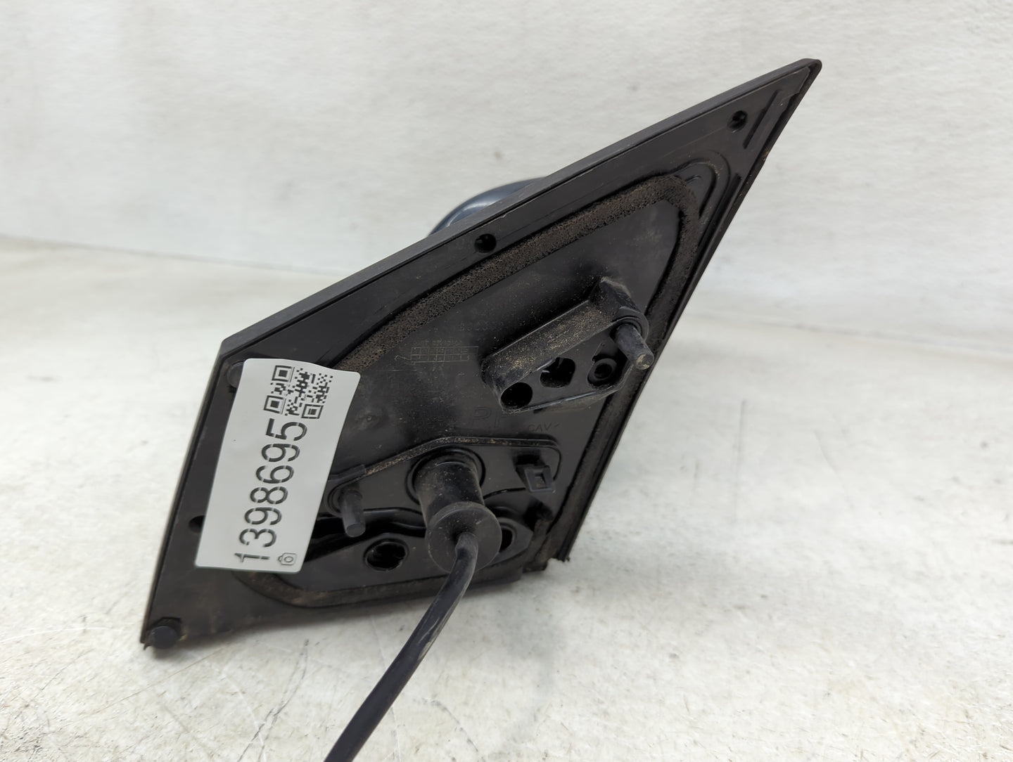 2014-2019 Toyota Corolla Passenger Side View Mirror - Right Door Mirror OEM Used - Oemusedautoparts1.com
