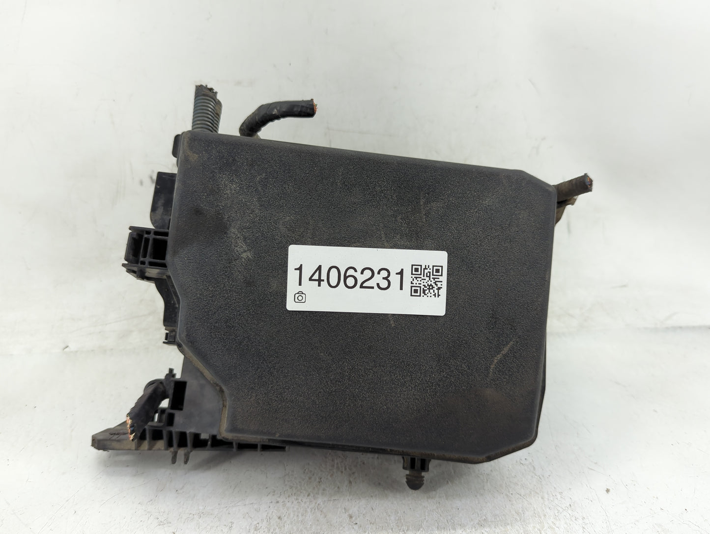 2014-2019 Toyota Corolla Fusebox Fuse Box Panel Relay Module P/N:82662-02660 Fits Fits 2014 2015 2016 2017 2018 2019 OEM Use