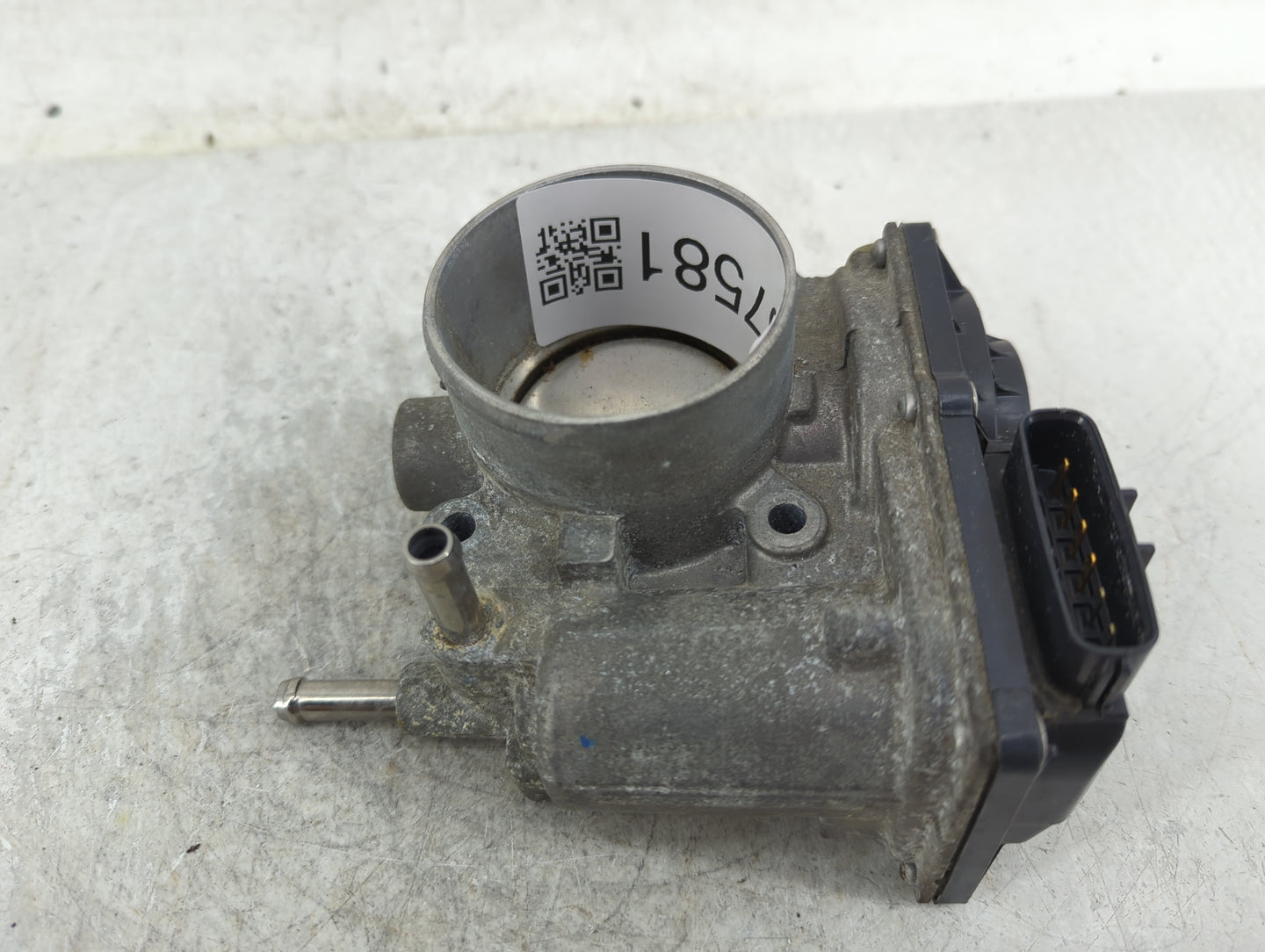 2011-2019 Toyota Corolla Throttle Body Fits Fits 2011 2012 2013 2014 2015 2016 2017 2018 2019 OEM Used Auto Parts - Oemuseda