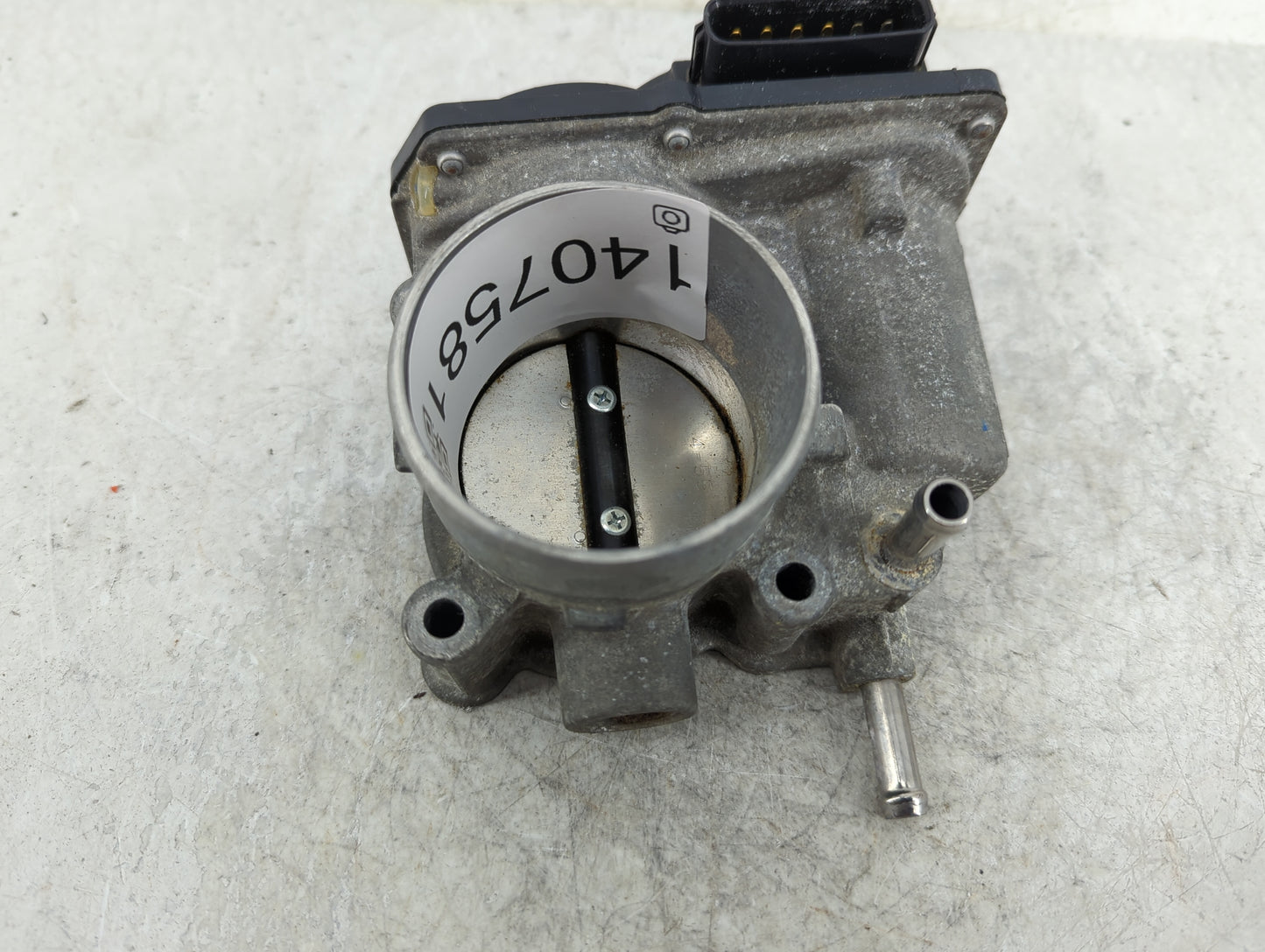 2011-2019 Toyota Corolla Throttle Body Fits Fits 2011 2012 2013 2014 2015 2016 2017 2018 2019 OEM Used Auto Parts - Oemuseda