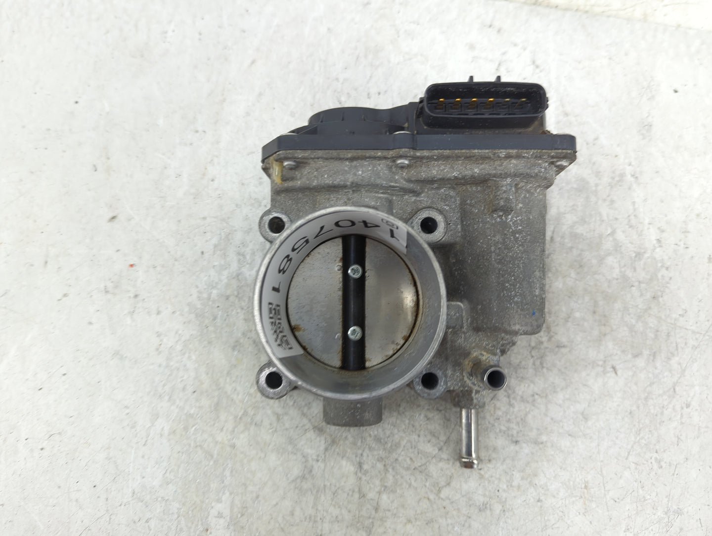 2011-2019 Toyota Corolla Throttle Body Fits Fits 2011 2012 2013 2014 2015 2016 2017 2018 2019 OEM Used Auto Parts - Oemuseda