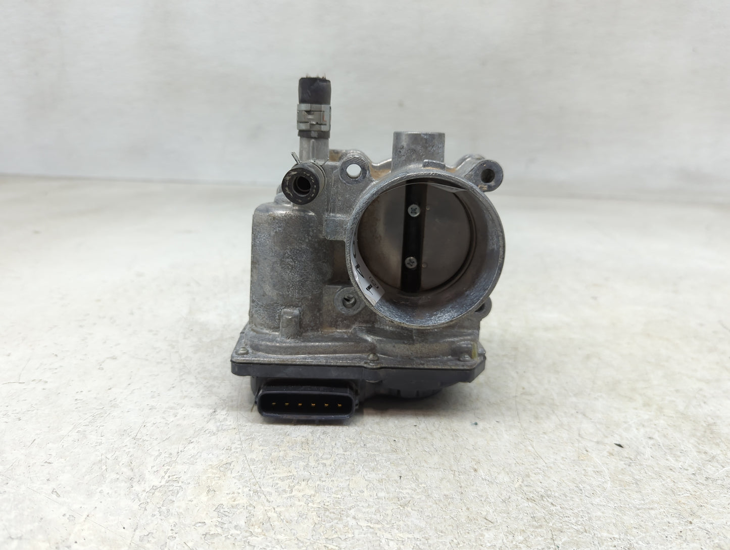 2011-2019 Toyota Corolla Throttle Body P/N:22030-0T080 Fits Fits 2011 2012 2013 2014 2015 2016 2017 2018 2019 OEM Used Auto 