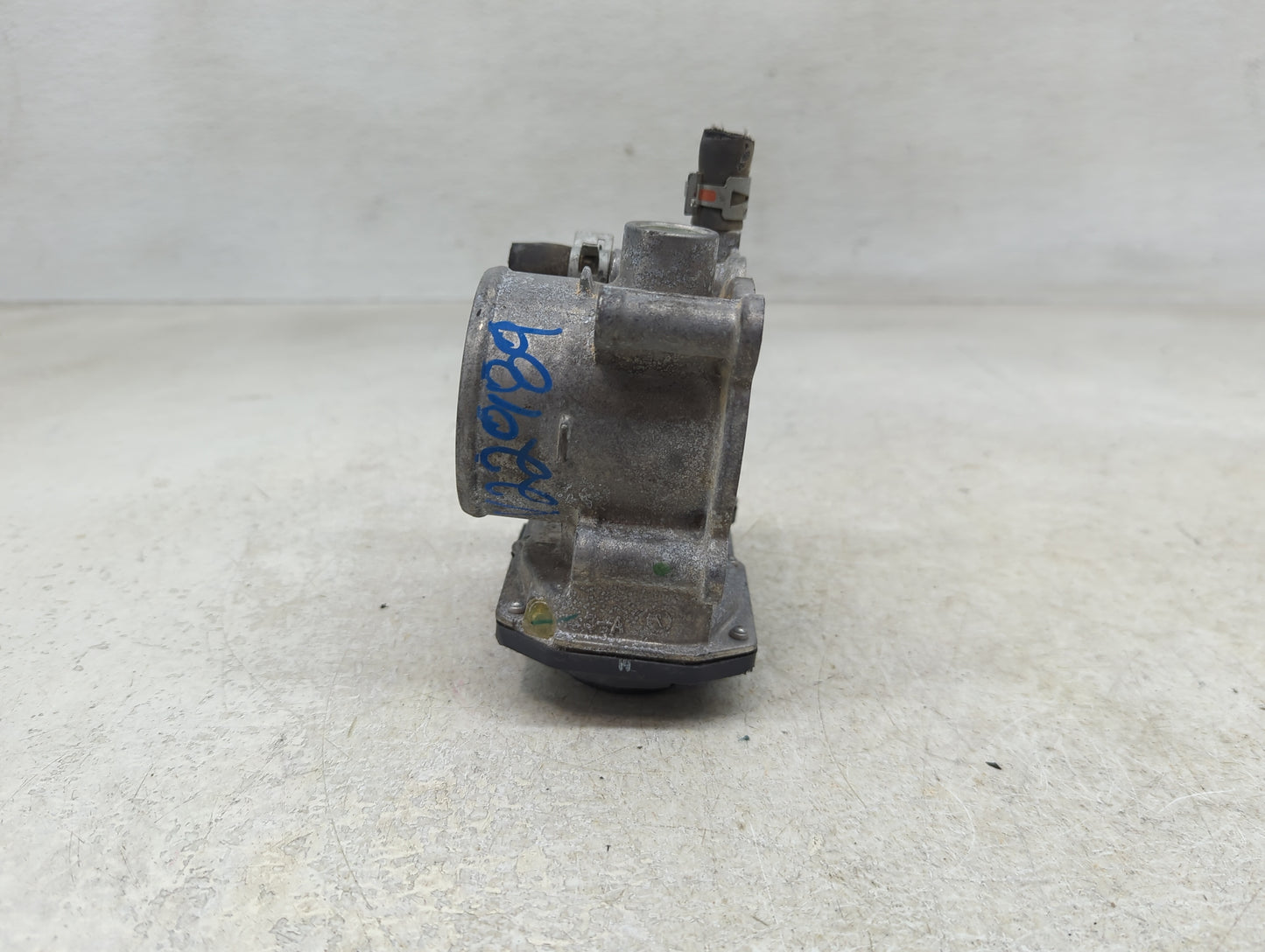 2011-2019 Toyota Corolla Throttle Body P/N:22030-0T080 Fits Fits 2011 2012 2013 2014 2015 2016 2017 2018 2019 OEM Used Auto 