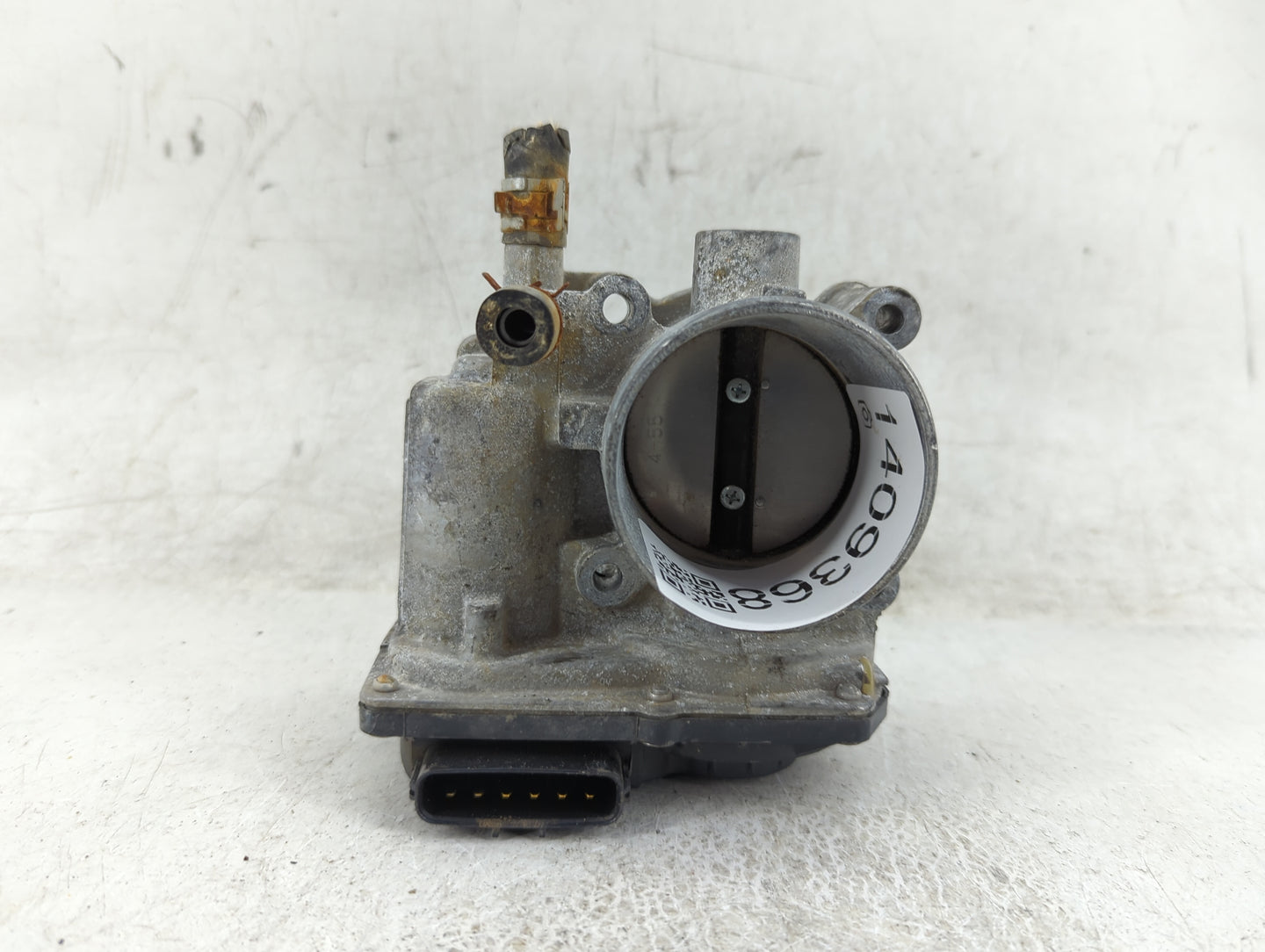 2011-2019 Toyota Corolla Throttle Body P/N:22030-0T080 Fits Fits 2011 2012 2013 2014 2015 2016 2017 2018 2019 OEM Used Auto 