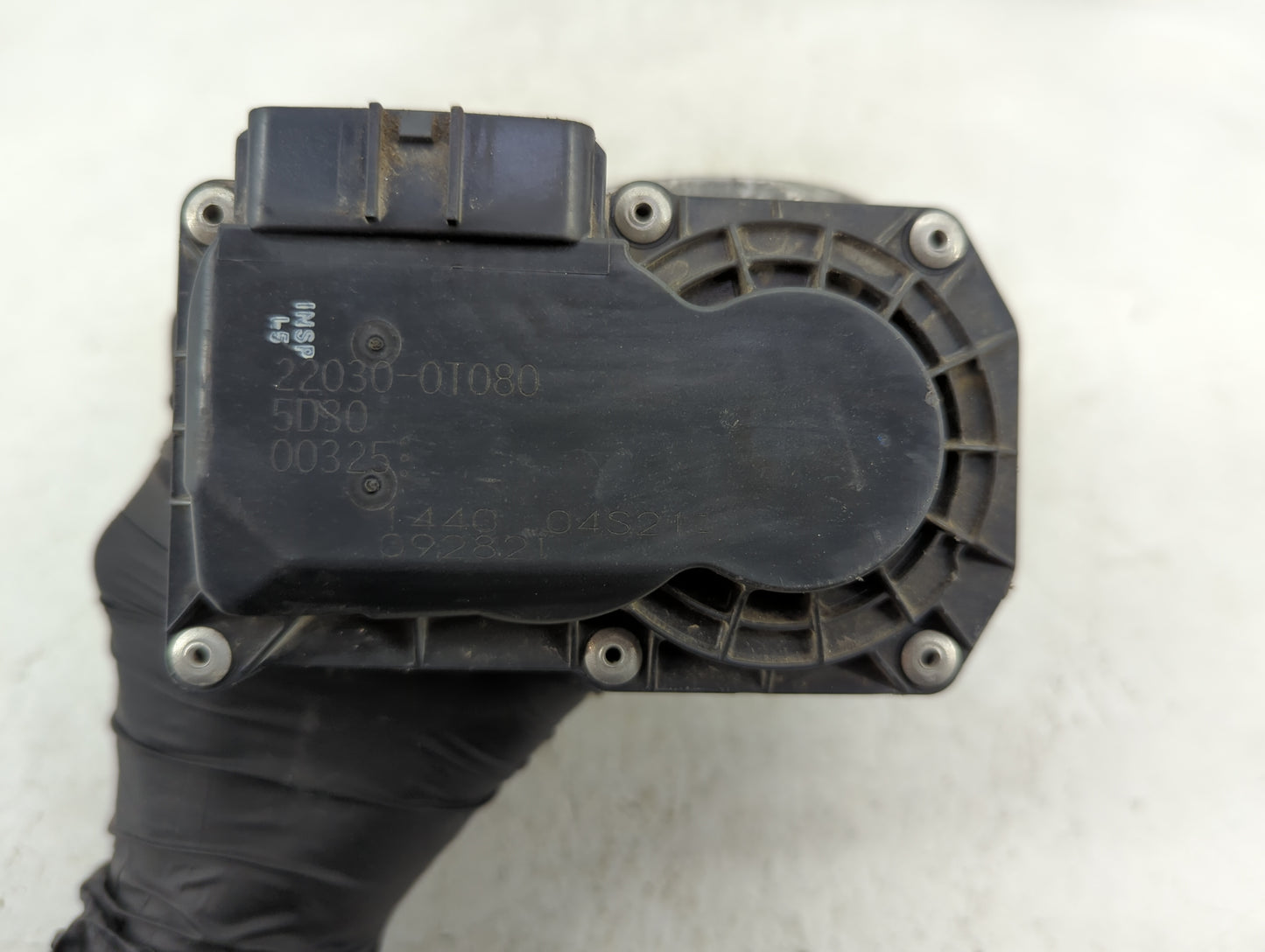 2011-2019 Toyota Corolla Throttle Body P/N:22030-0T080 Fits Fits 2011 2012 2013 2014 2015 2016 2017 2018 2019 OEM Used Auto 