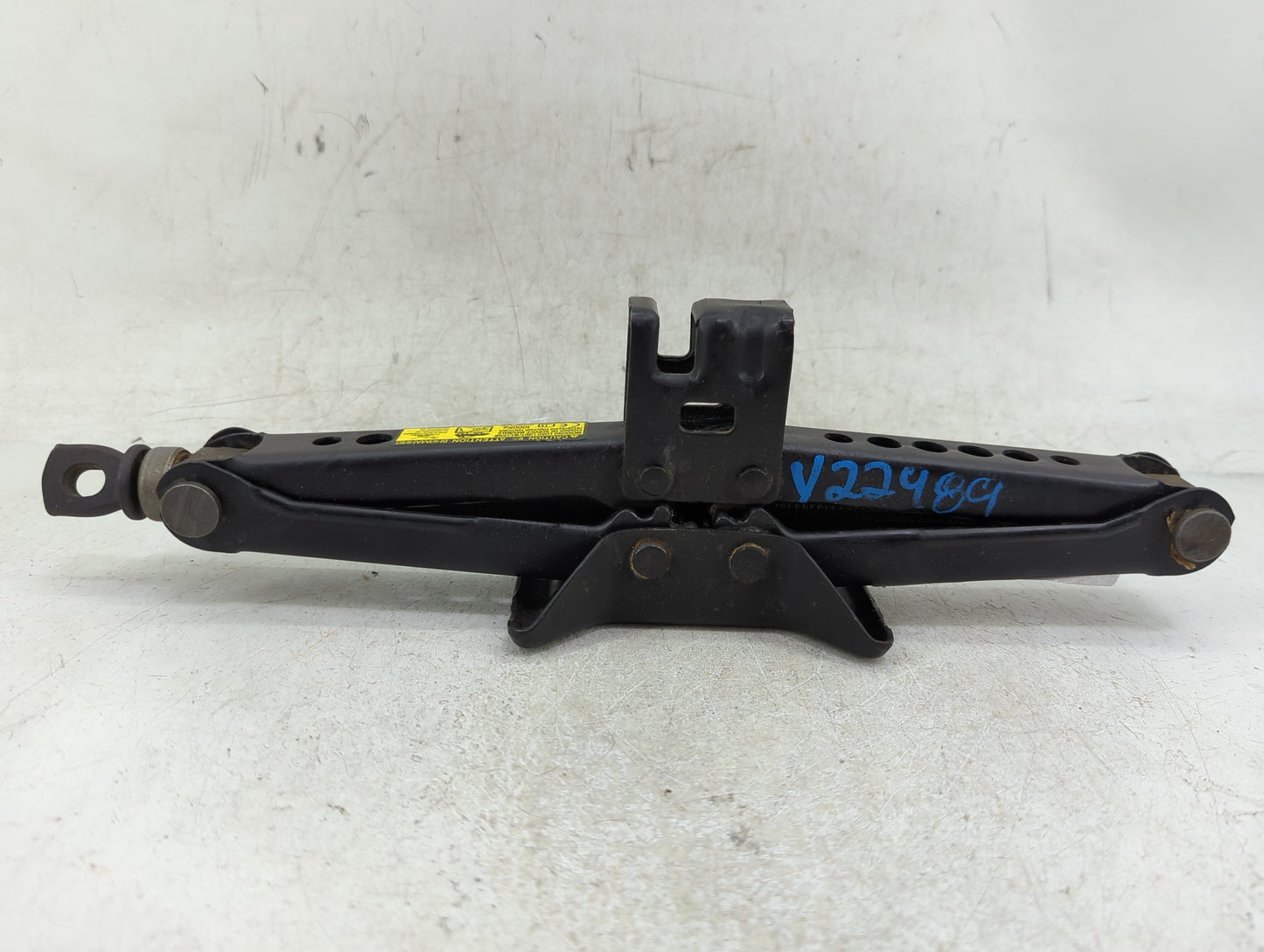 2014 Toyota Corolla Spare Scissor Car Jack 1409505 - Oemusedautoparts1.com