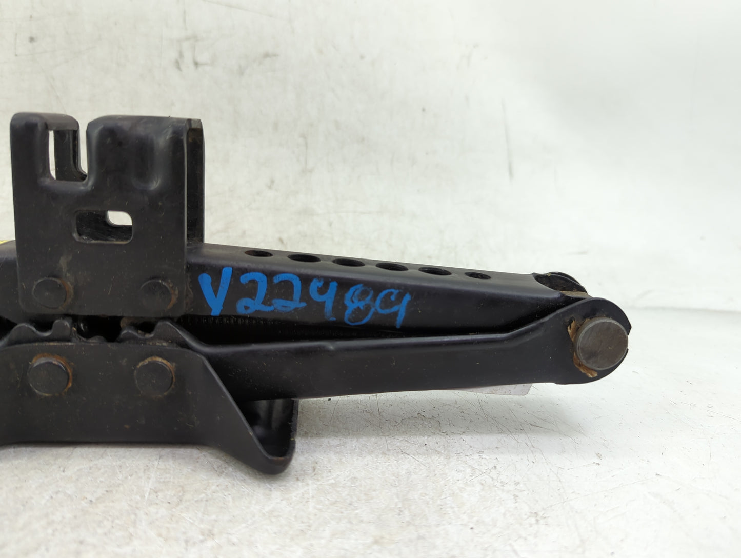 2014 Toyota Corolla Spare Scissor Car Jack 1409505 - Oemusedautoparts1.com