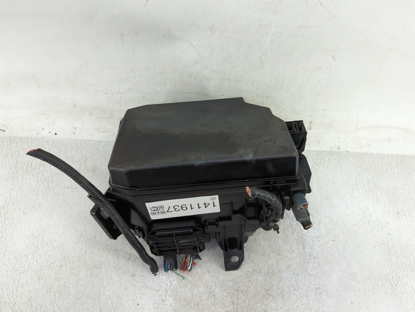 2014-2019 Toyota Corolla Fusebox Fuse Box Panel Relay Module Fits Fits 2014 2015 2016 2017 2018 2019 OEM Used Auto Parts - O