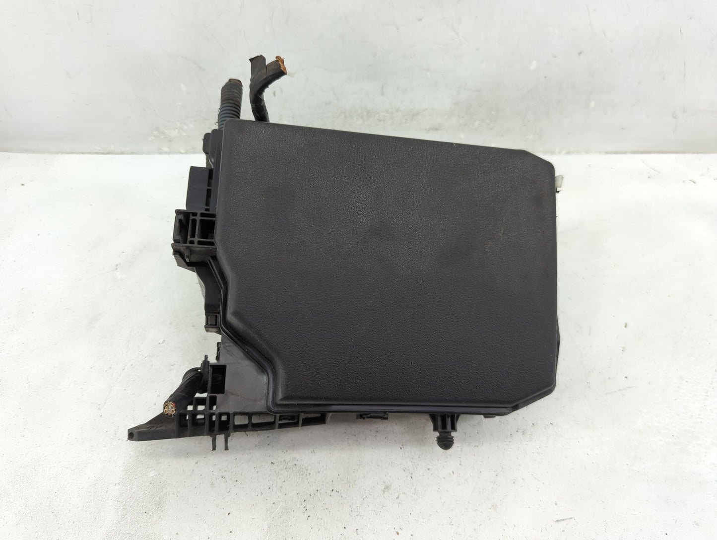 2014-2019 Toyota Corolla Fusebox Fuse Box Panel Relay Module P/N:82662-02660 7626XA1 Fits Fits 2014 2015 2016 2017 2018 2019