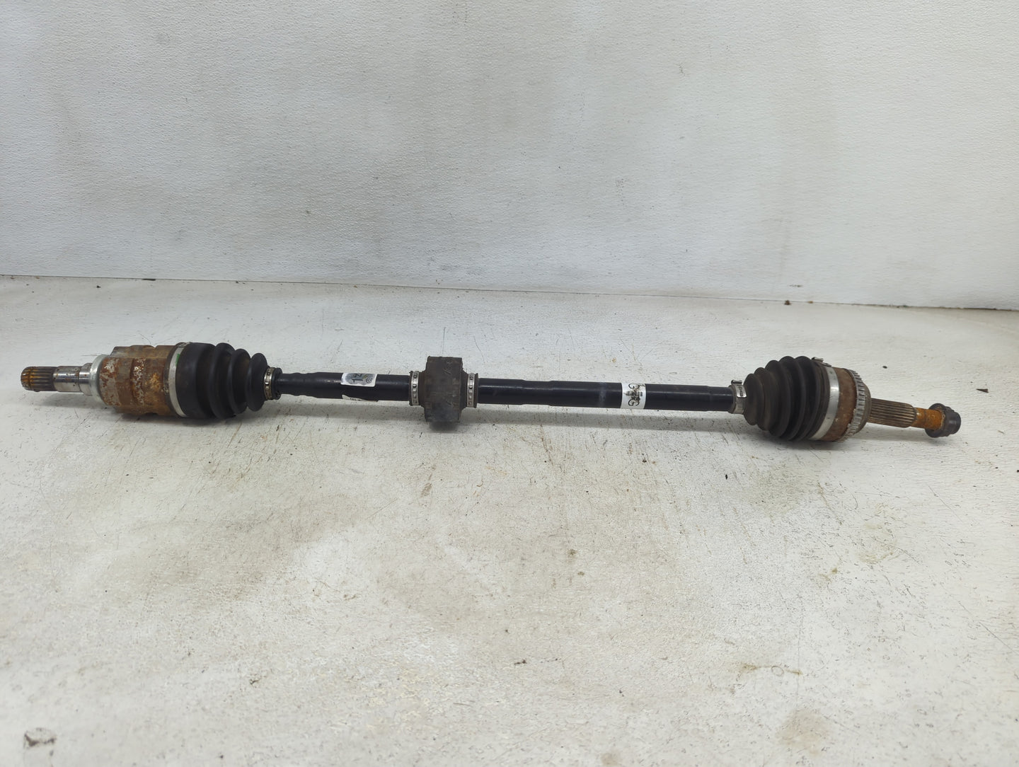 2009-2019 Toyota Corolla Axle Shaft Front Passenger Cv C/v - Oemusedautoparts1.com
