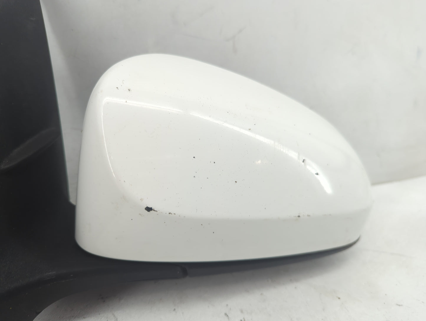 2014-2019 Toyota Corolla Driver Side View Mirror - Left Door Mirror OEM Used - Oemusedautoparts1.com