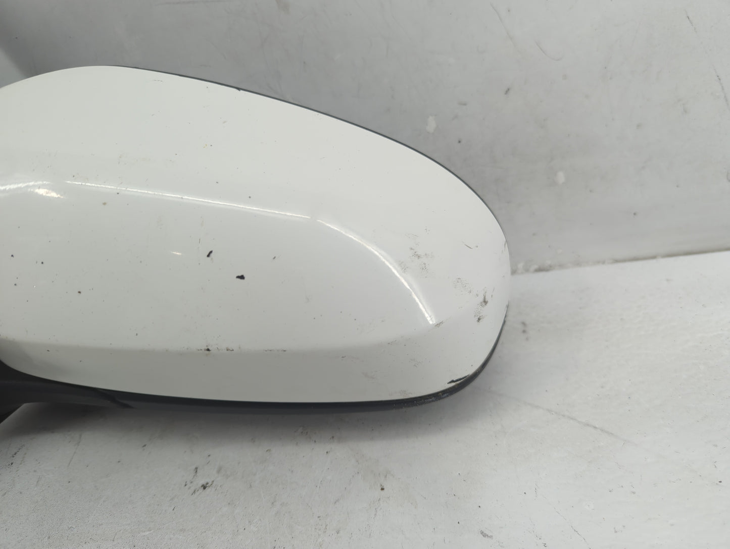 2014-2019 Toyota Corolla Driver Side View Mirror - Left Door Mirror OEM Used - Oemusedautoparts1.com