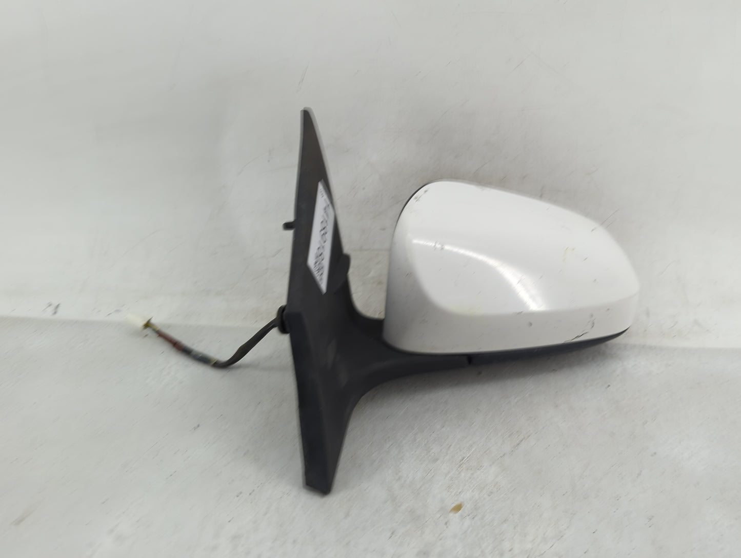 2014-2019 Toyota Corolla Driver Side View Mirror - Left Door Mirror OEM Used - Oemusedautoparts1.com