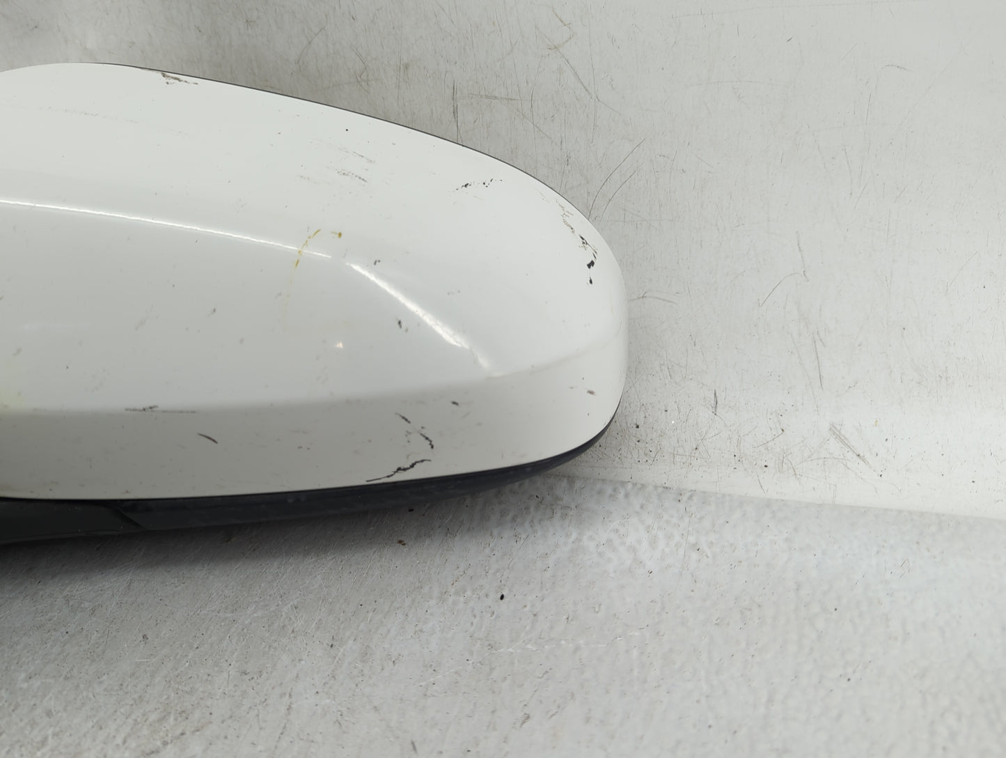2014-2019 Toyota Corolla Driver Side View Mirror - Left Door Mirror OEM Used - Oemusedautoparts1.com