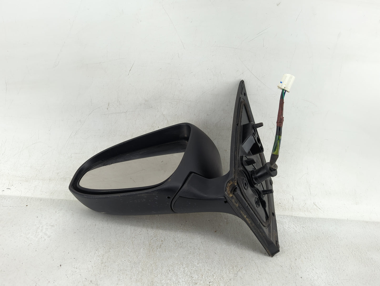 2014-2019 Toyota Corolla Driver Side View Mirror - Left Door Mirror OEM Used - Oemusedautoparts1.com