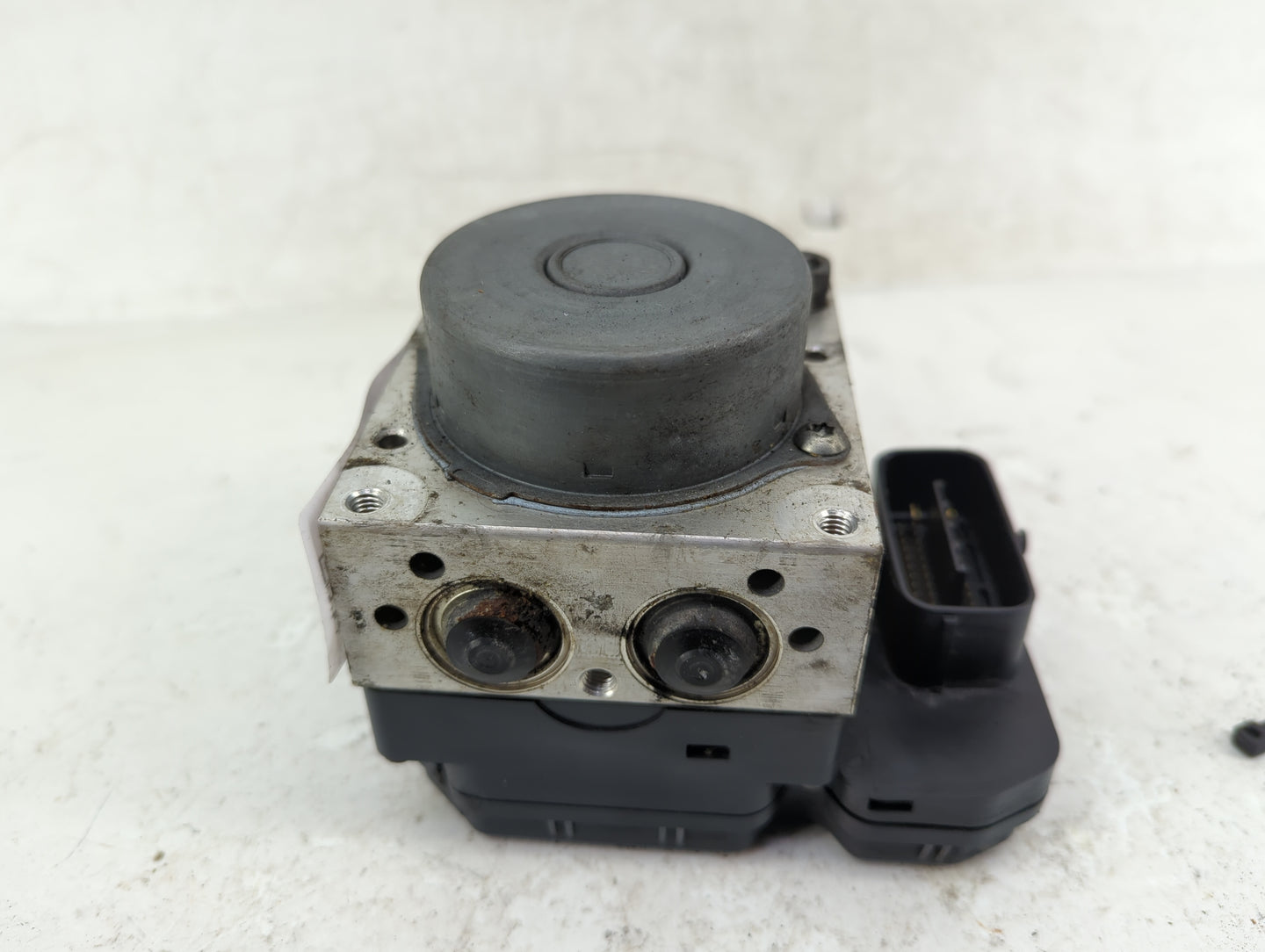 2014 Toyota Corolla ABS Pump Control Module Replacement P/N:44540-02410 Fits OEM Used Auto Parts - Oemusedautoparts1.com