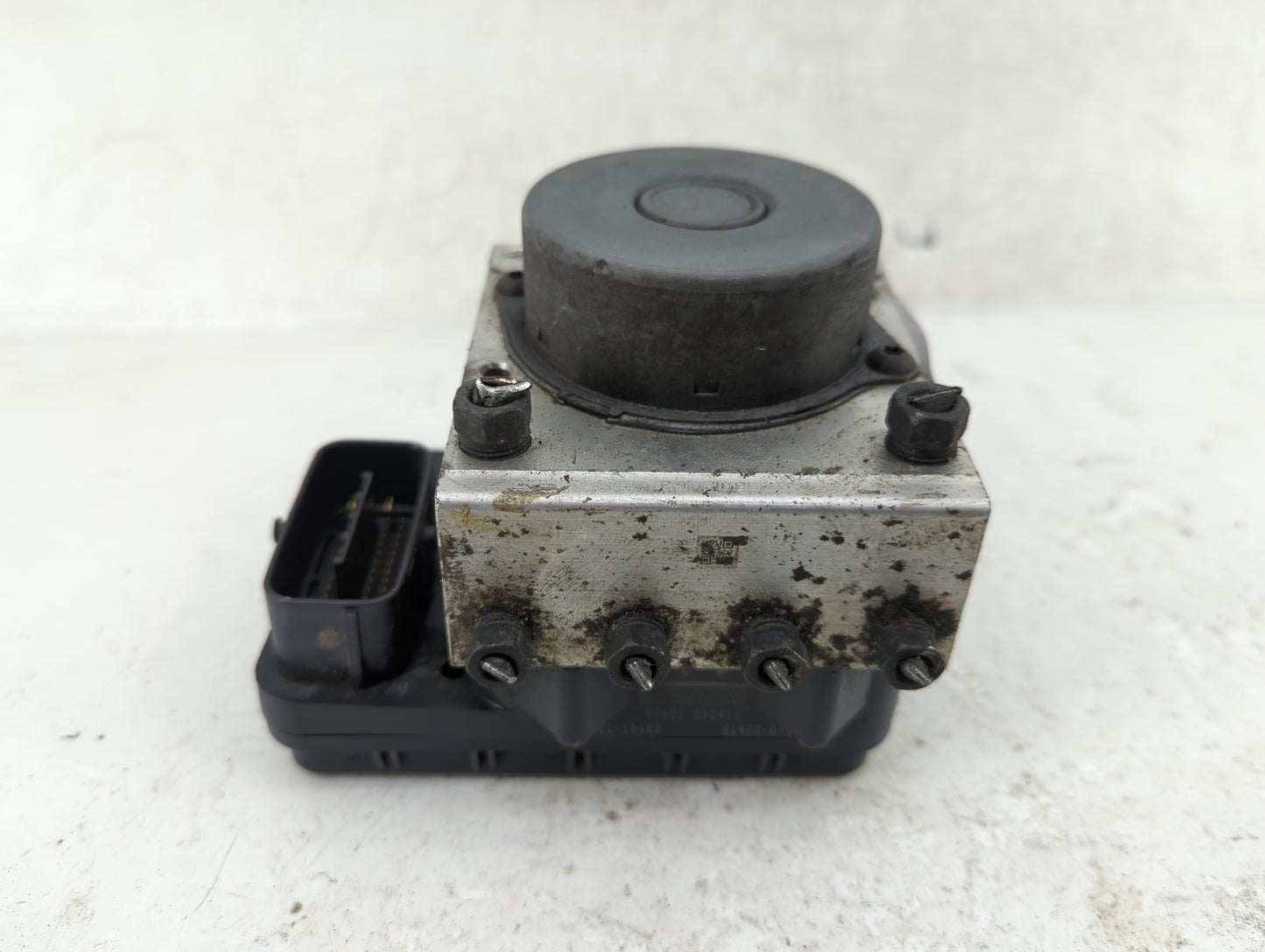 2014 Toyota Corolla ABS Pump Control Module Replacement P/N:44540-02410 Fits OEM Used Auto Parts - Oemusedautoparts1.com