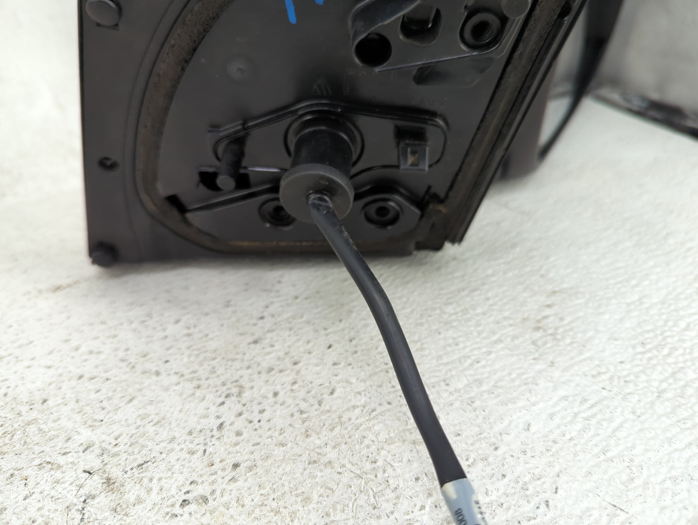 2014-2019 Toyota Corolla Passenger Side View Mirror - Right Door Mirror OEM Used - Oemusedautoparts1.com