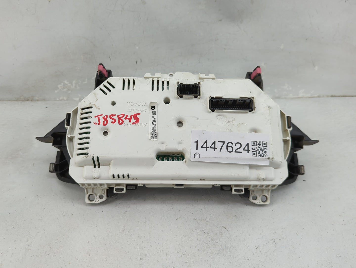 2014-2016 Toyota Corolla Instrument Cluster Speedometer Gauges P/N:83800-0ZX00 TN157560-0913 Fits Fits 2014 2015 2016 OEM Us