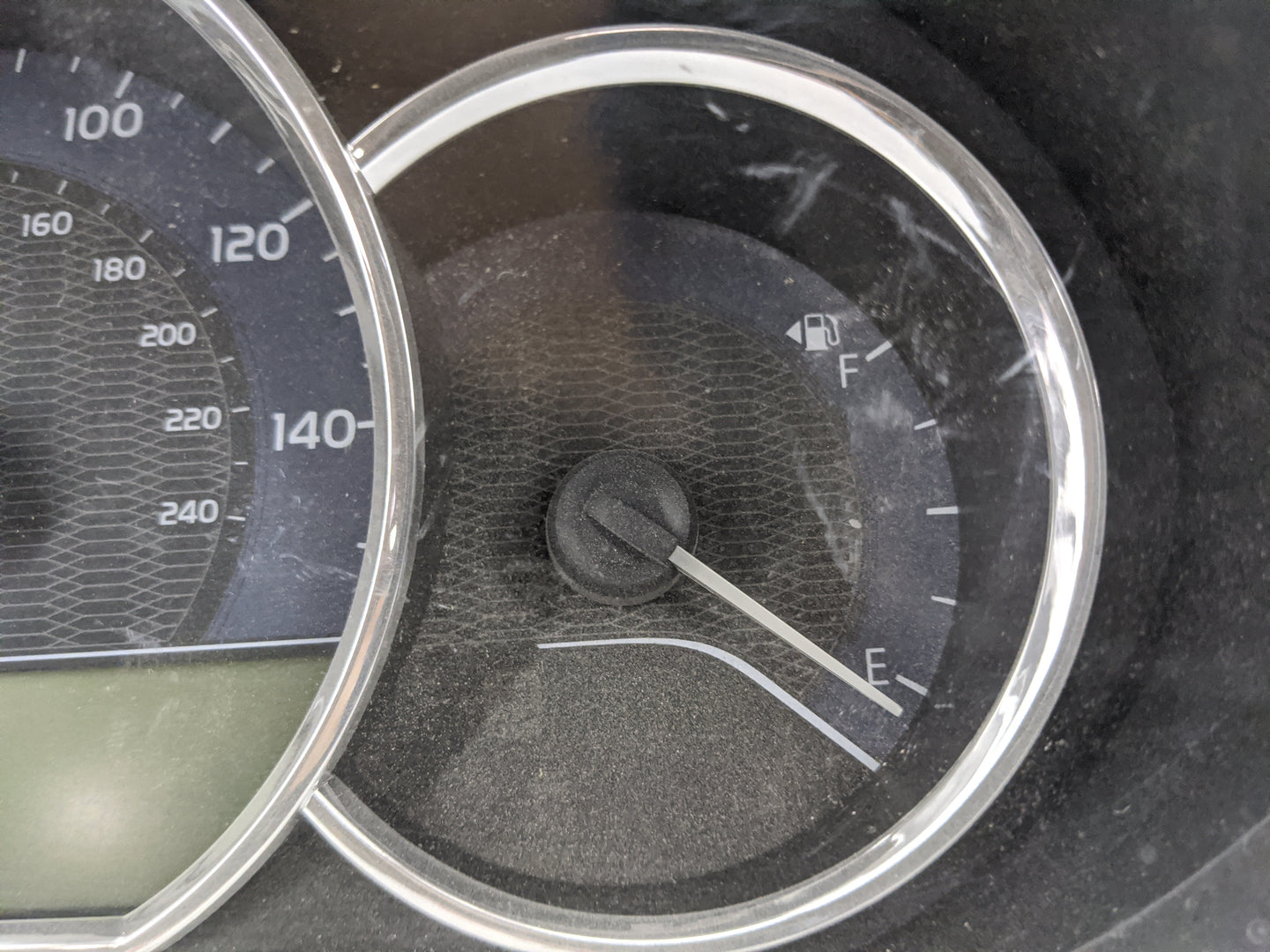 2014-2016 Toyota Corolla Instrument Cluster Speedometer Gauges P/N:83800-0ZX10-00 TN157560-0924 Miles: Fits Fits 2014 2015 2